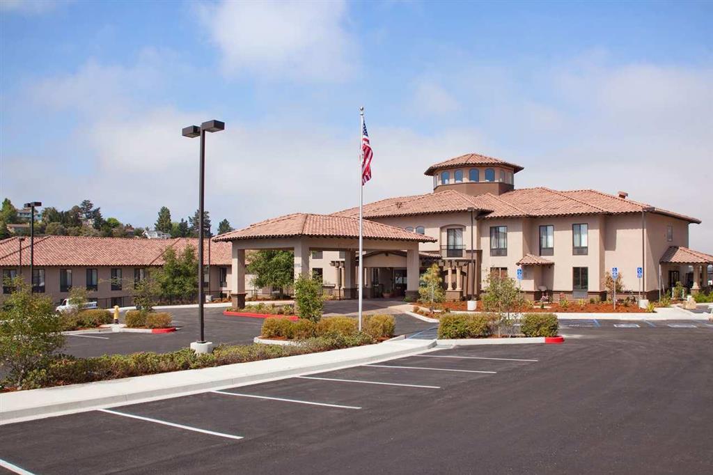 Hampton Inn & Suites Arroyo Grande Room photo